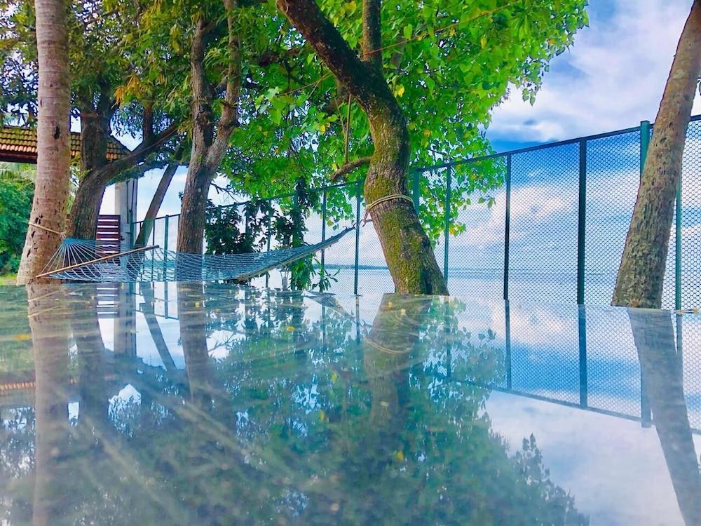 Saro Lake County Kumarakom Kültér fotó