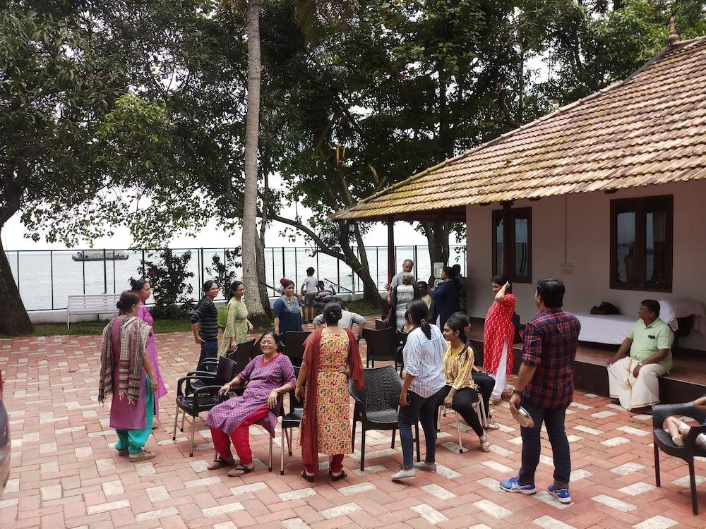 Saro Lake County Kumarakom Kültér fotó