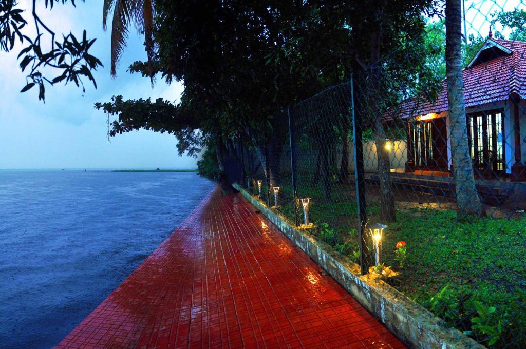 Saro Lake County Kumarakom Kültér fotó