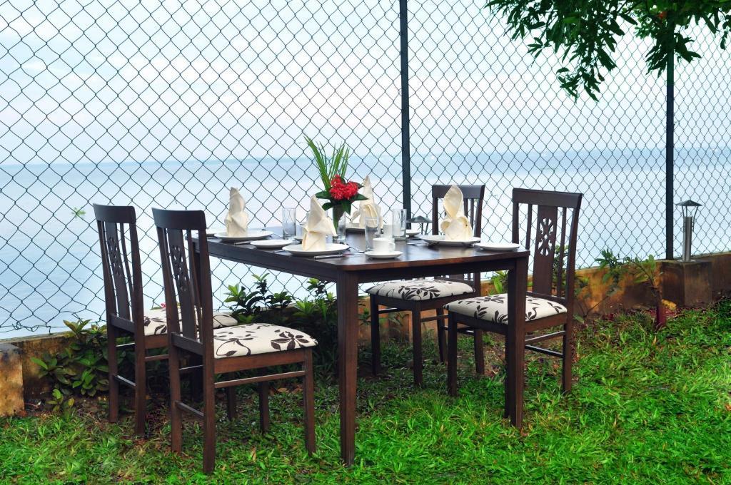 Saro Lake County Kumarakom Kültér fotó