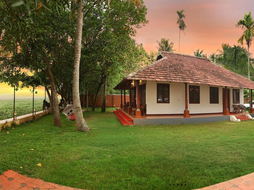 Saro Lake County Kumarakom Kültér fotó
