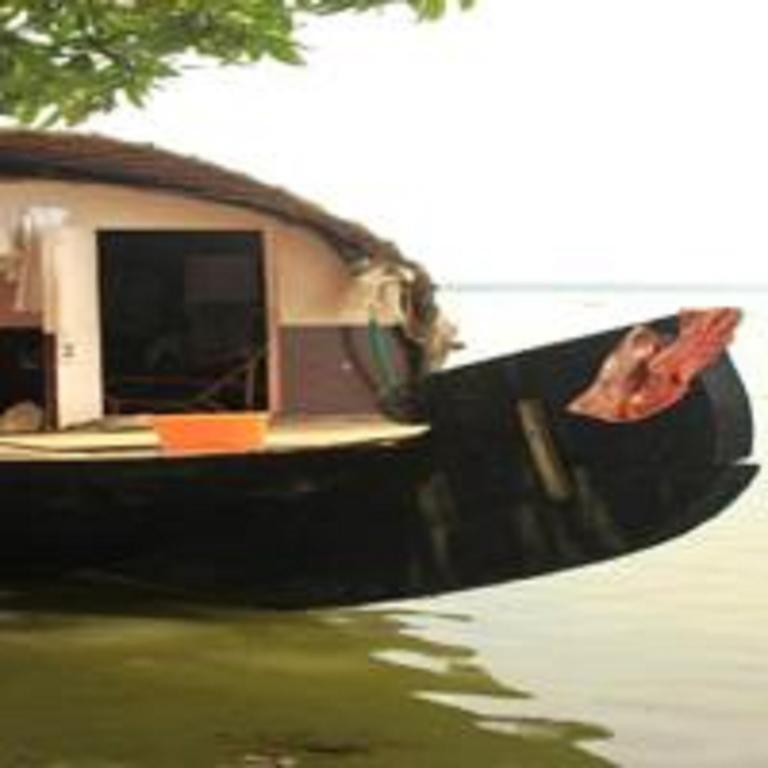 Saro Lake County Kumarakom Kültér fotó